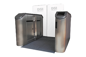 Optical turnstile with glass barrier